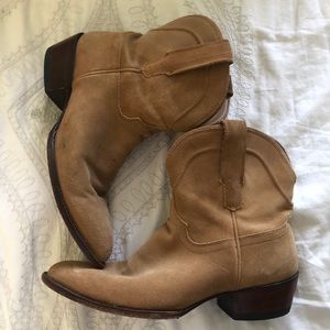 Tecovas Lucy Short Tan Suede Booties Sz 11